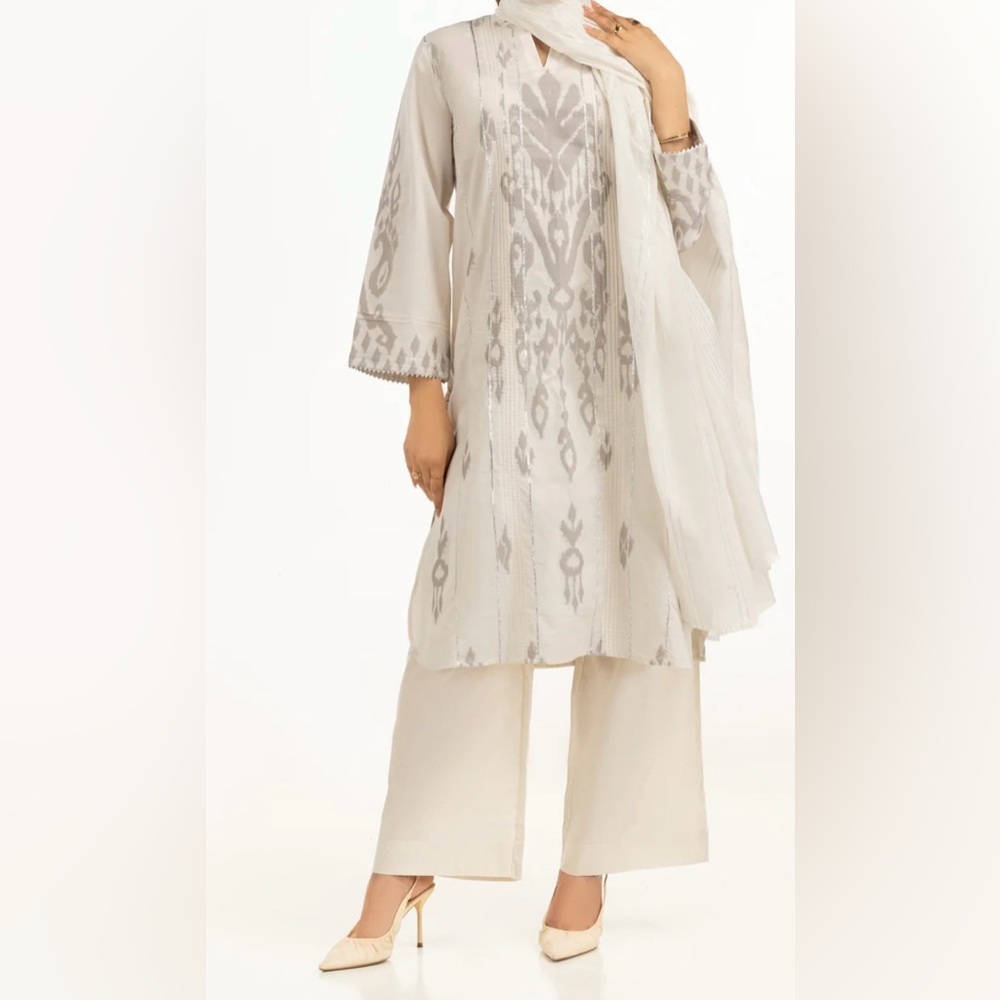 3Pc Jacquard Embellished Suit for Women by Gul Ahmed